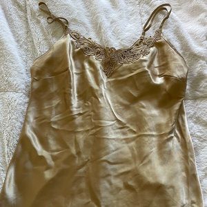 Gold Lace Top, CABERNET